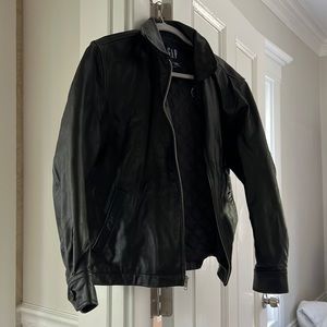 Black Gap Men’s Medium Leather Jacket